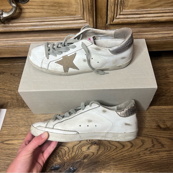 Golden Goose Low Top White SuperStar Sneakers Size 39 - Picture 4 of 8
